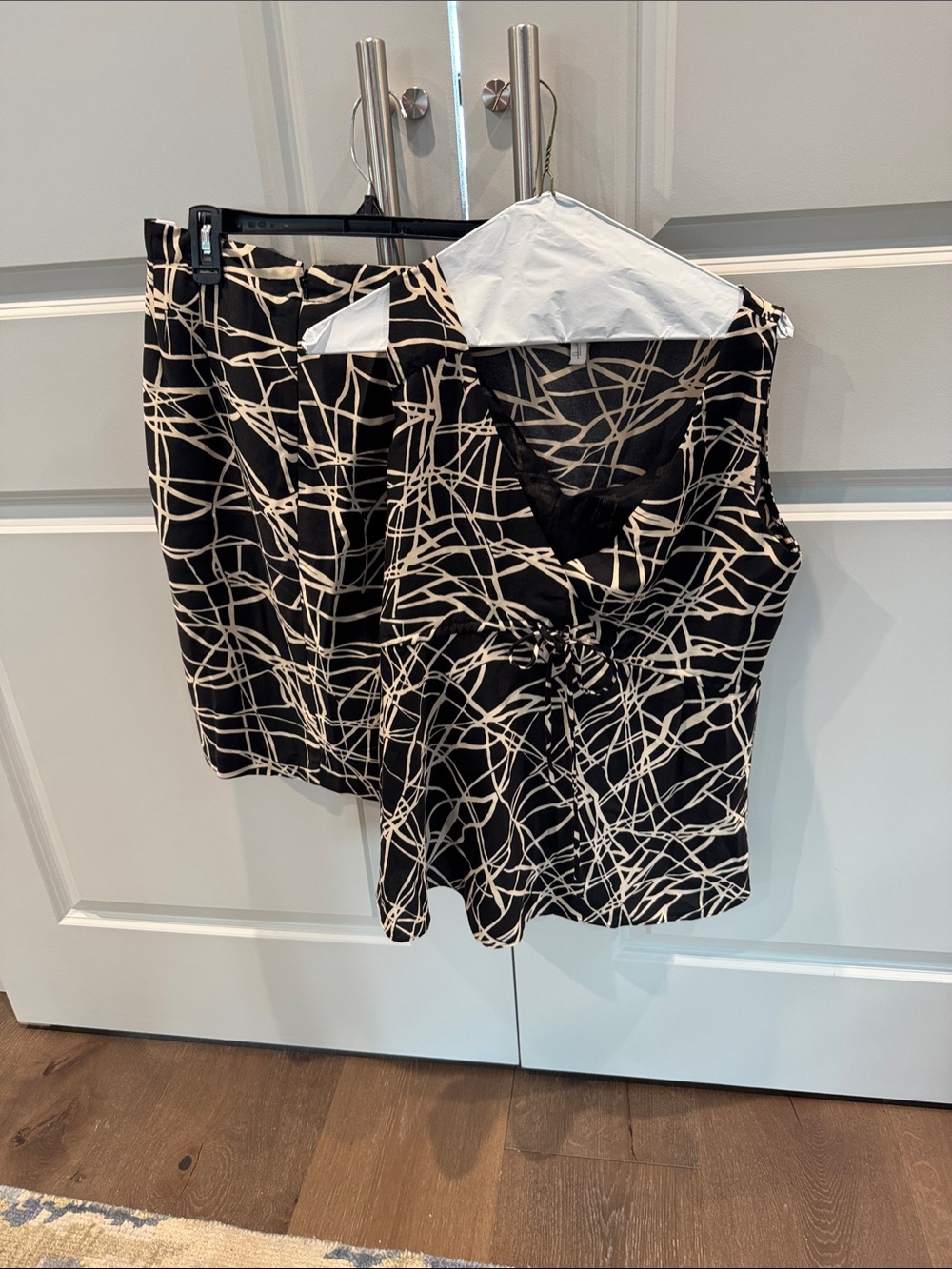 Anne Klein 2-piece Black & Cream Abstract Pencil Skirt Set